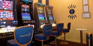 qq22 Poker Texas Hold'em ဗျူဟာကတ်ဂိမ်း